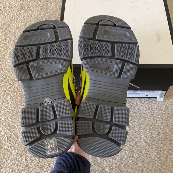 Gucci men’s Flasktrek sneakers neon yellow size 7+ - Picture 4 of 6
